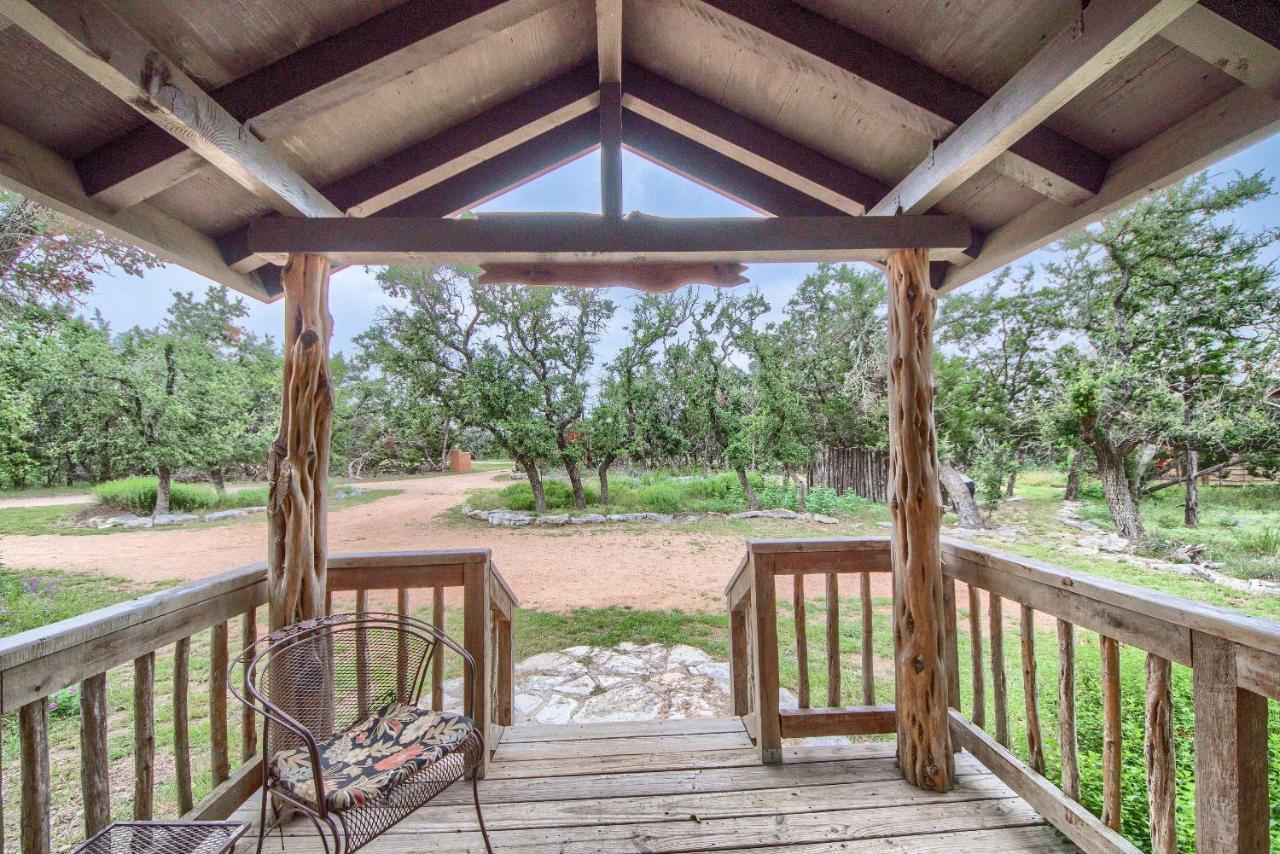 Cedar Bliss Cabin Villa Fredericksburg Kültér fotó