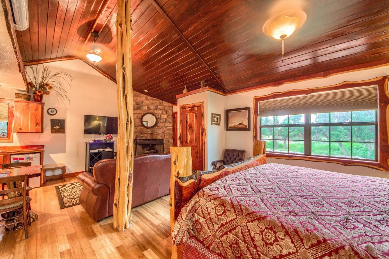 Cedar Bliss Cabin Villa Fredericksburg Kültér fotó